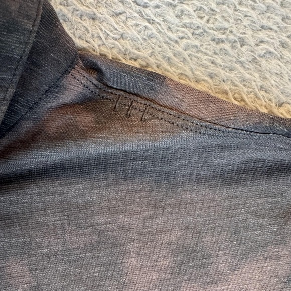 Lululemon Polo Shirt Mens Large Black red Distressed Wash Athletic Golf Casual - Picture 3 of 8